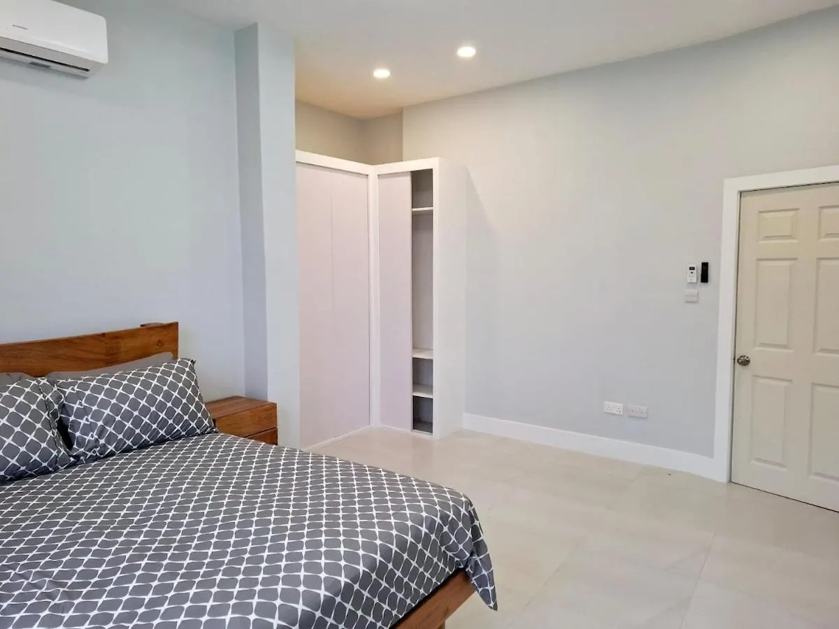 Escape360 Condo 2 - Sea Views, Luxurious & Modern Westerhall Land Settlement Apartment
