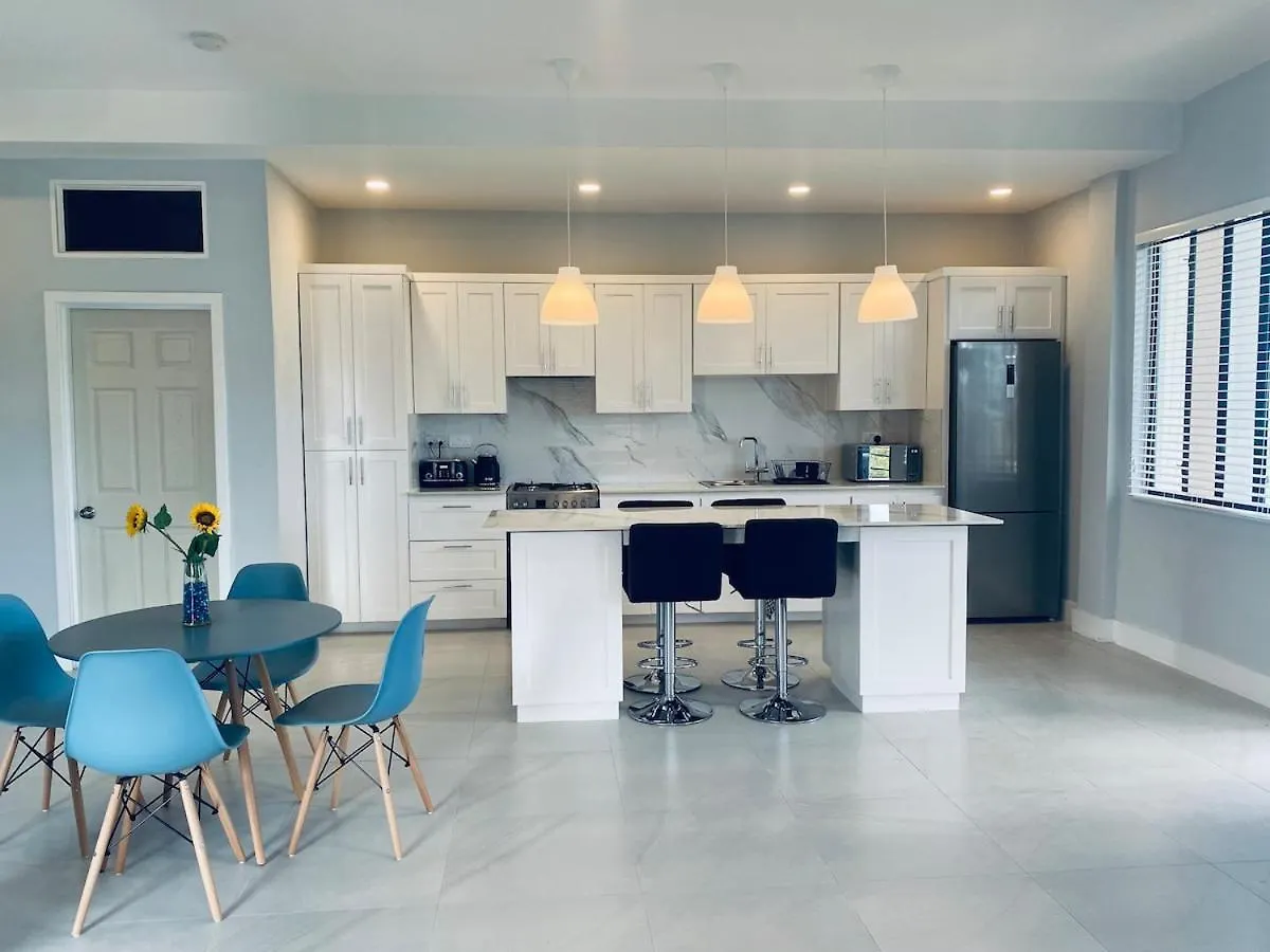 Escape360 Condo 2 - Sea Views, Luxurious & Modern Westerhall Land Settlement